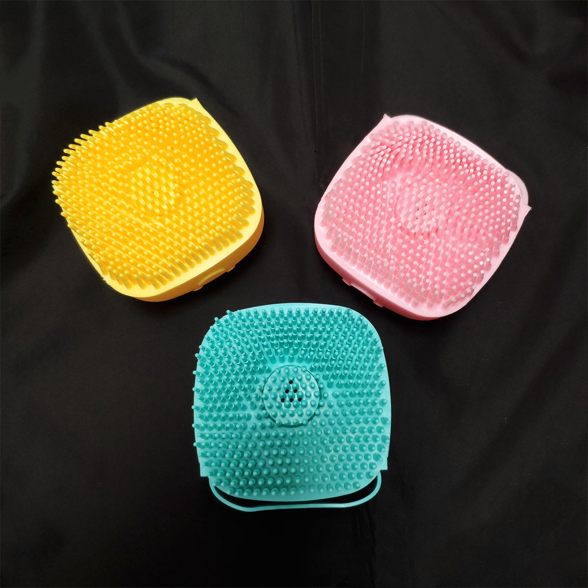 სილიკონის ჯაგრისი დისპენსერით