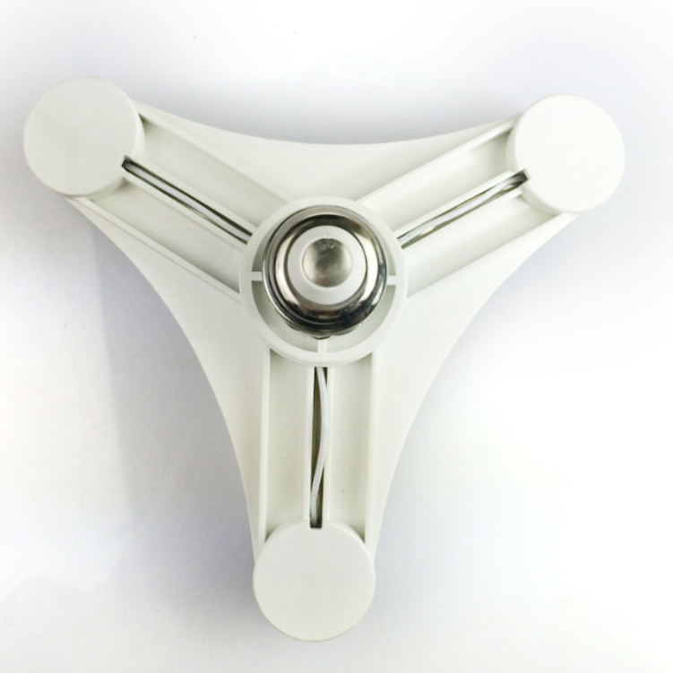 3 ნათურის ადაპტერი