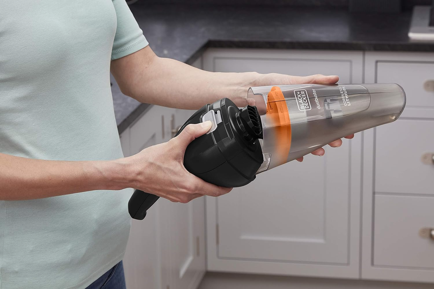 Black & Decker NVC115BJL-QW Cordless Handheld Vacuum Cleaner